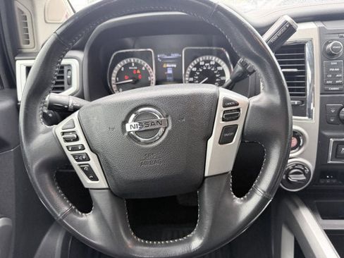 Certified 2017 Nissan Titan PRO-4X AWD/4WD image 15