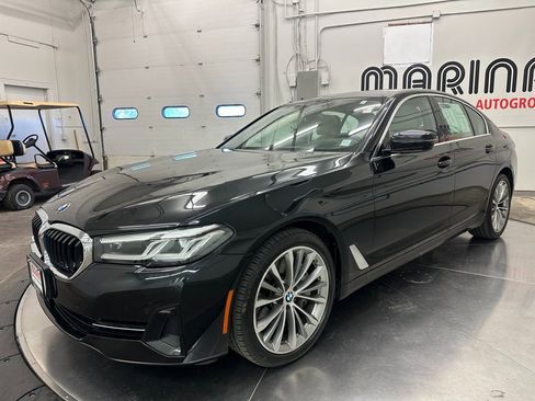 Used 2023 BMW 540i xDrive w/ Premium Package image 14