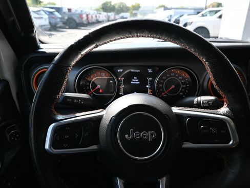 Used 2021 Jeep Gladiator Mojave w/ Cold Weather Group image 8