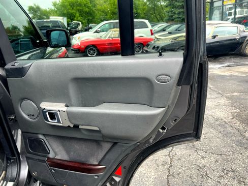 Used 2005 Land Rover Range Rover HSE image 16