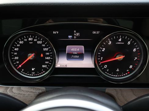Used 2019 Mercedes-Benz E 300 image 30