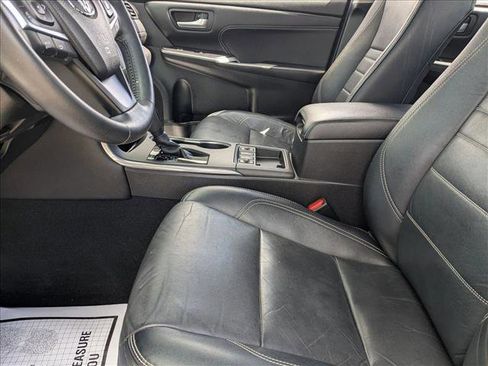 Used 2015 Toyota Camry XLE image 15