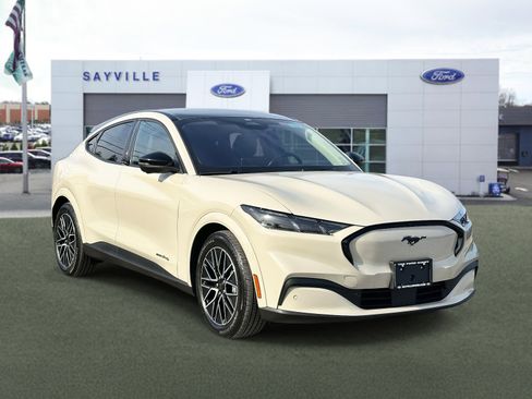 Used 2025 Ford Mustang Mach-E Premium w/ Interior Protection Package image 6