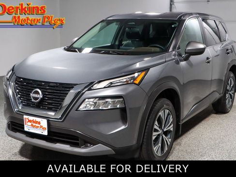 Used 2023 Nissan Rogue SV image 1