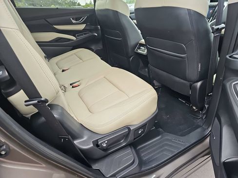 Used 2021 Subaru Ascent Limited w/ Technology Package AWD/4WD image 15