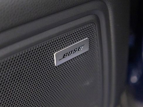 Certified 2025 Porsche Macan AWD/4WD image 26