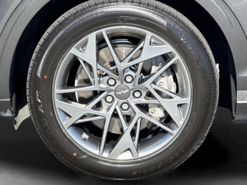 Used 2025 Genesis GV70 2.5T AWD/4WD image 28