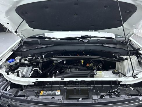 Used 2025 Ford Explorer ST-Line w/ ST-Line Street Pack image 25