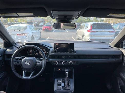 Used 2025 Honda CR-V Sport image 5