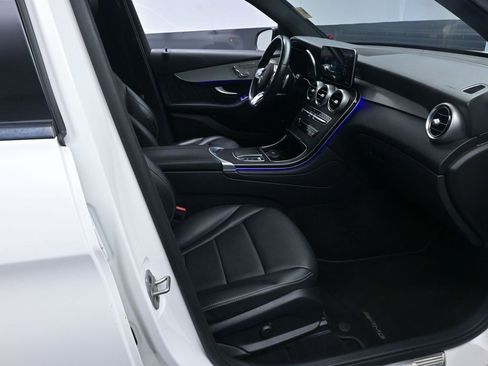 Used 2021 Mercedes-Benz GLC 300 w/ AMG Line image 27