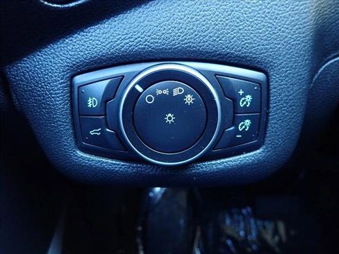 Used 2017 Ford Escape SE w/ SE Leather Comfort Package image 22