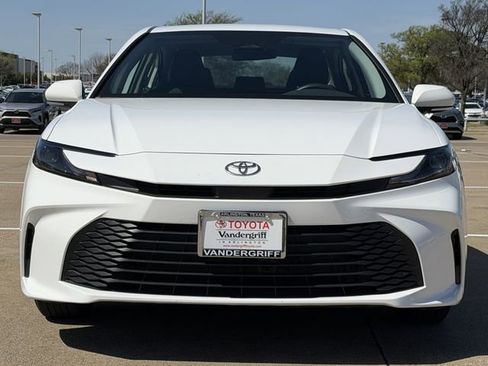 Certified 2025 Toyota Camry LE image 8