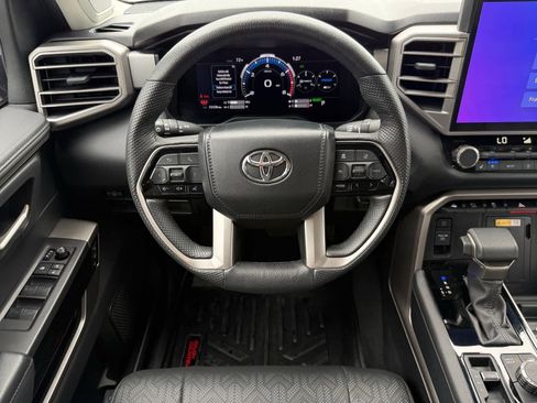 Used 2024 Toyota Tundra Limited AWD/4WD image 14