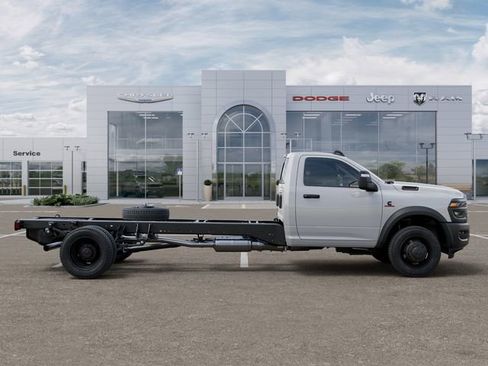 New 2026 RAM 5500 Tradesman image 21
