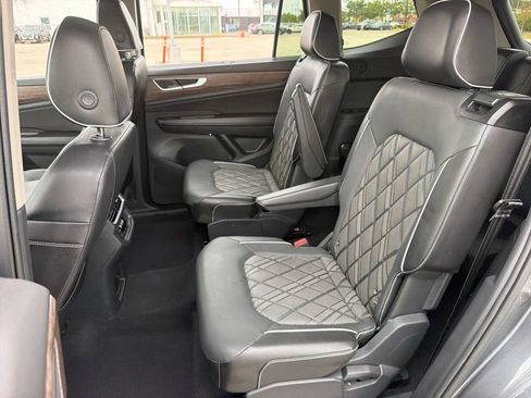 Certified 2024 Volkswagen Atlas SEL Premium R-Line AWD/4WD image 25