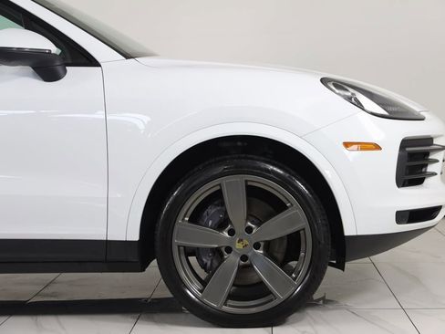Used 2023 Porsche Cayenne Coupe image 81