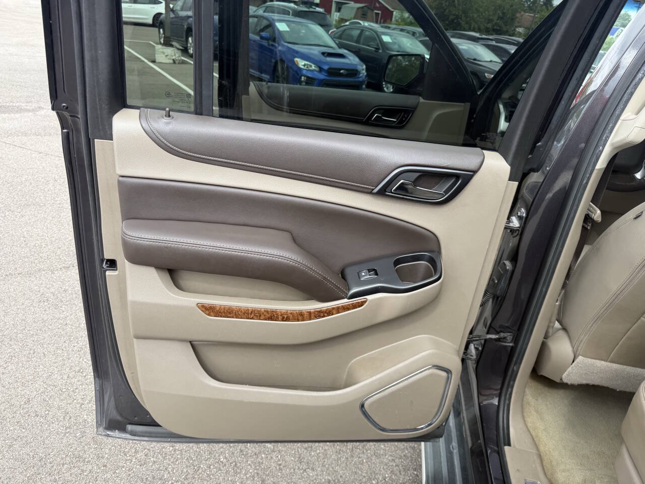 Used 2018 Chevrolet Suburban Premier AWD/4WD image 20