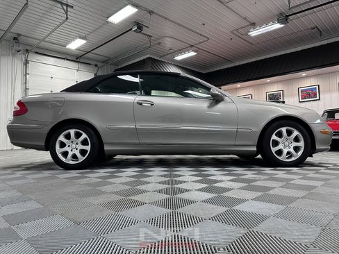 Used 2004 Mercedes-Benz CLK 320 Cabriolet image 26