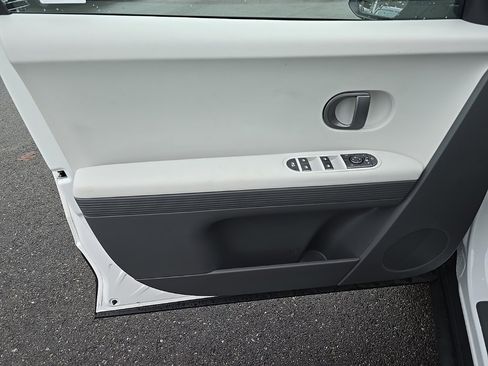 Certified 2025 Hyundai Ioniq 5 SEL image 22