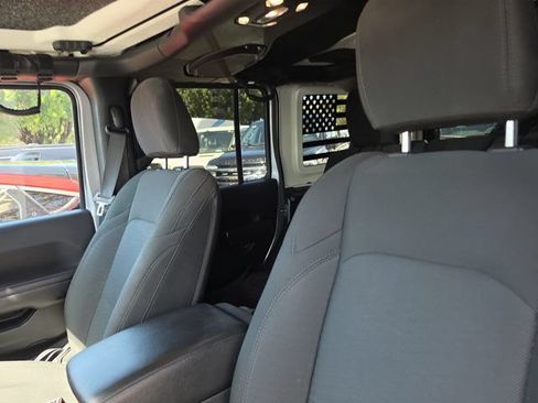 Used 2020 Jeep Wrangler Unlimited Sport AWD/4WD image 18