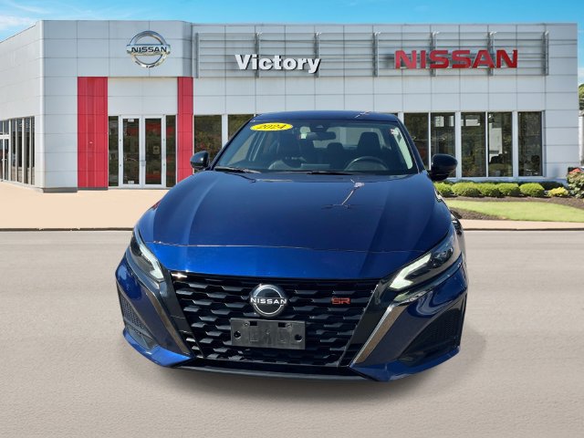 Used 2024 Nissan Altima 2.5 SR FWD image 8