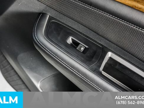 Used 2025 Volkswagen Atlas SE FWD image 45