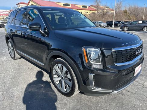 Used 2022 Kia Telluride S image 3