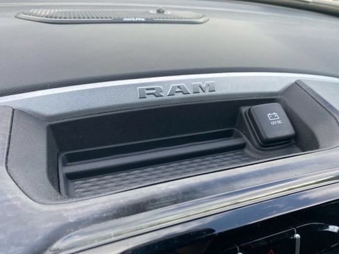 Used 2023 RAM 1500 Big Horn AWD/4WD image 40