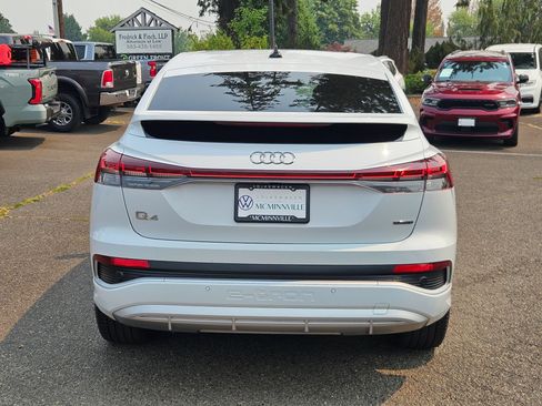 Used 2023 Audi Q4 e-tron Premium Plus w/ Premium Plus AWD/4WD image 4
