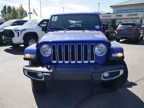 Used 2018 Jeep Wrangler Unlimited Sahara w/ Safety Group AWD/4WD image 3