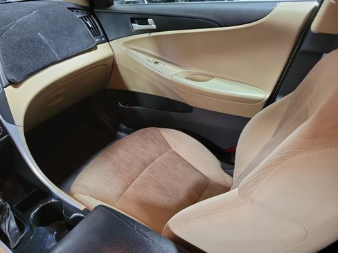 Used 2012 Hyundai Sonata GLS image 15