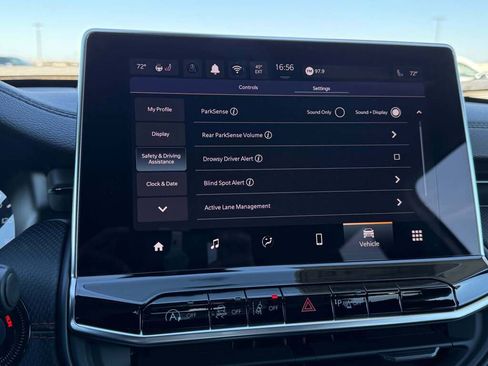 New 2026 Jeep Compass Trailhawk image 31