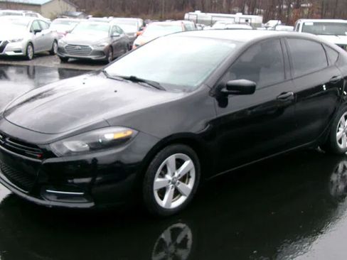 Used 2016 Dodge Dart SXT FWD image 5