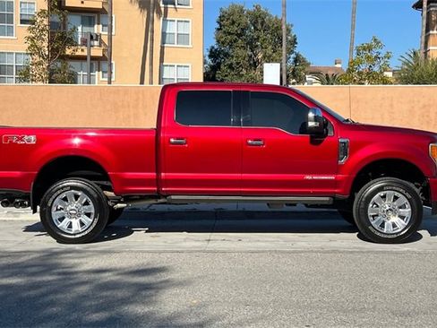 Used 2017 Ford F250 Platinum w/ Platinum Ultimate Package image 3