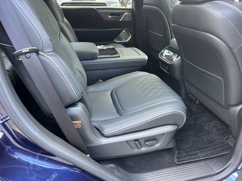Used 2025 INFINITI QX80 Autograph AWD/4WD image 13