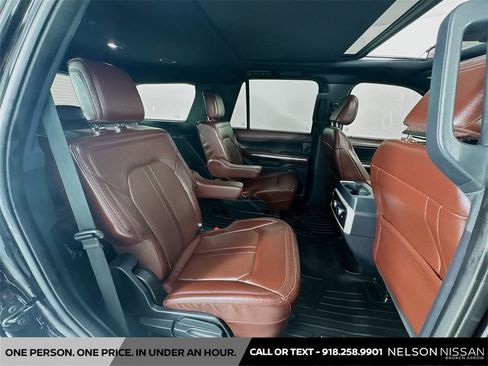 Used 2022 Ford Expedition Limited image 30