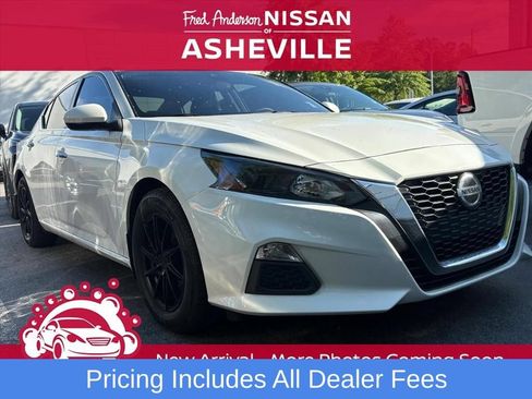 Used 2022 Nissan Altima 2.5 S FWD image 1