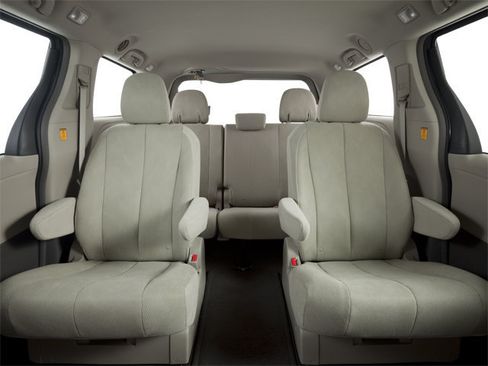 Used 2012 Toyota Sienna LE FWD image 15