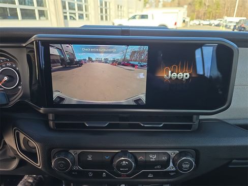 New 2026 Jeep Gladiator Sport image 24