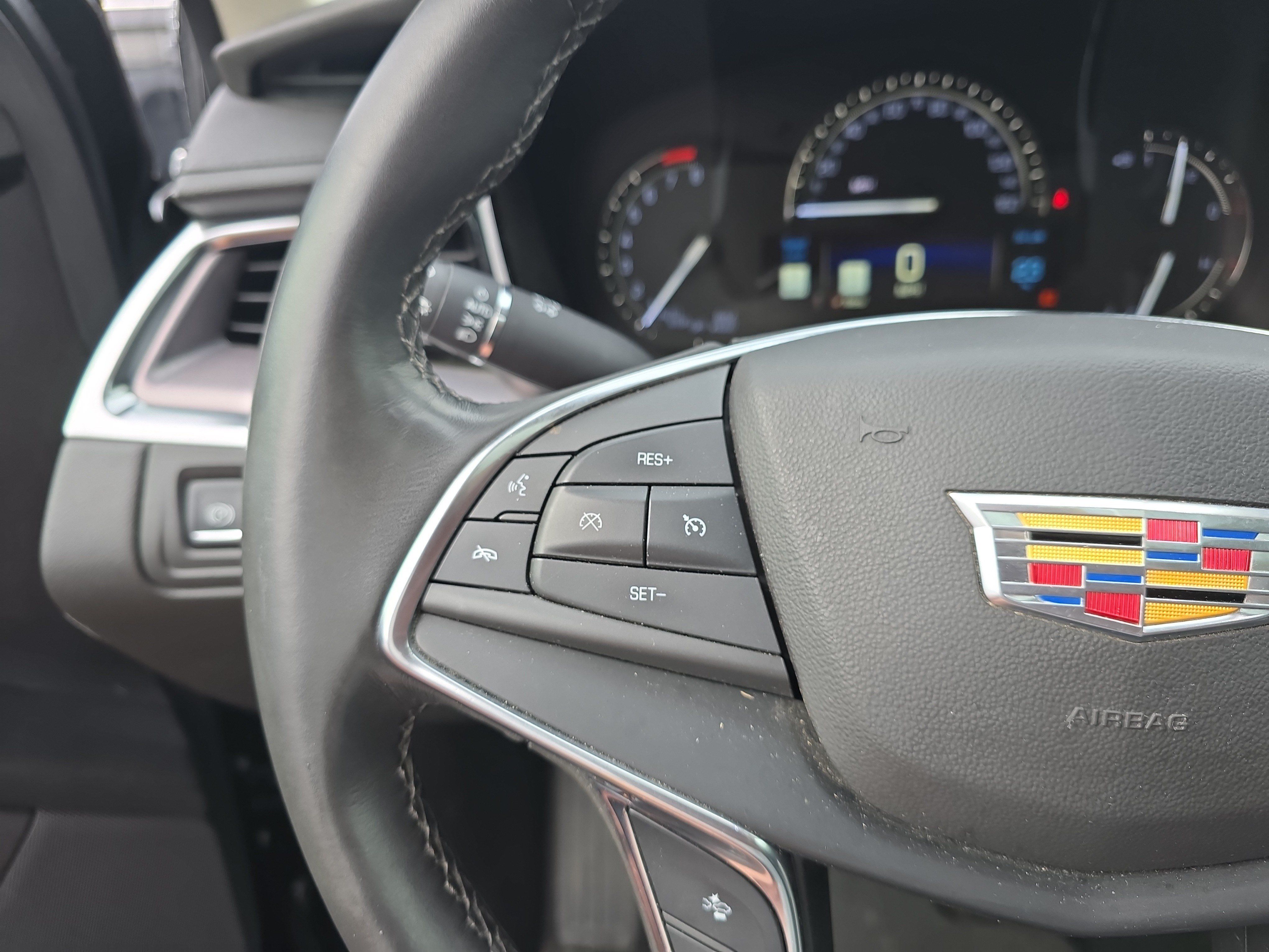Used 2018 Cadillac XT5 Premium Luxury w/ Driver Assist Package AWD/4WD image 27