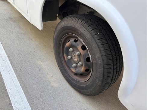 Used 2017 Ford Transit 350 138 w/ Interior Upgrade Package image 4