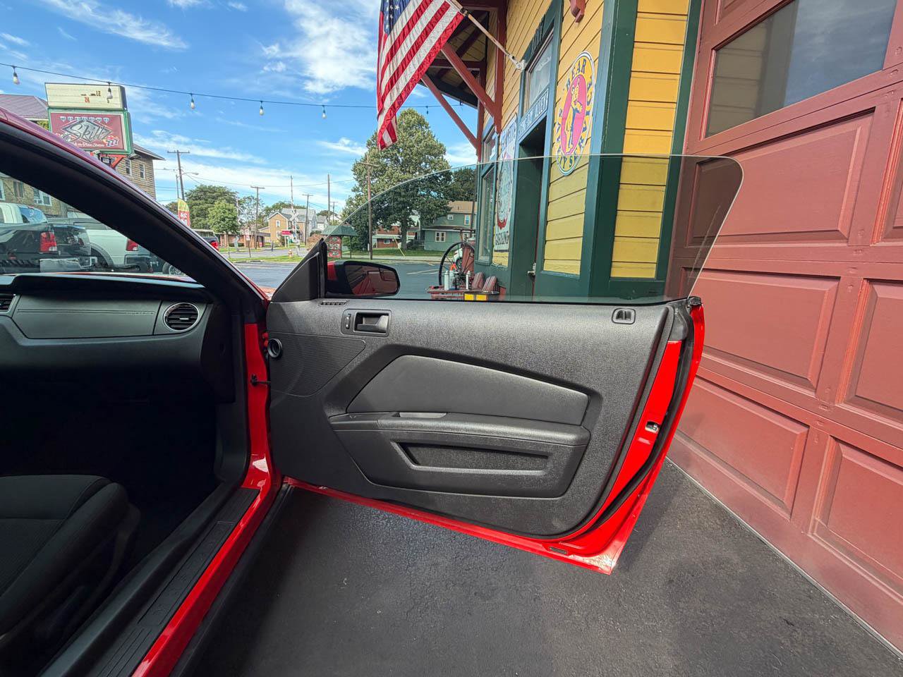 Used 2012 Ford Mustang GT RWD image 18