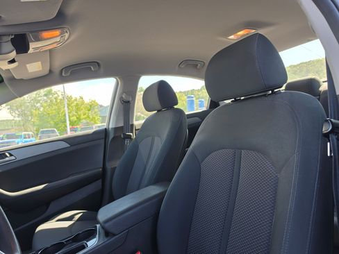 Used 2019 Hyundai Sonata SE FWD image 12