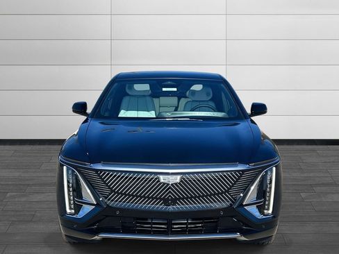 New 2026 Cadillac Lyriq Premium Luxury image 8