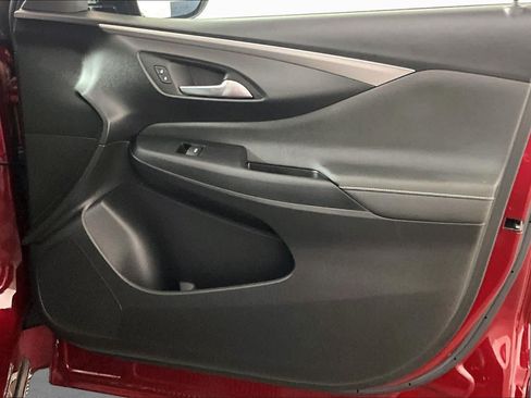 Certified 2025 Buick Envista Avenir FWD image 21