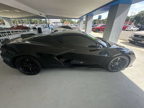 Used 2025 Chevrolet Corvette Z06 w/ Battery Protection Package RWD image 17