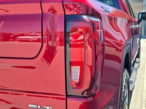 New 2026 GMC Sierra 1500 SLT w/ SLT Premium Package image 8
