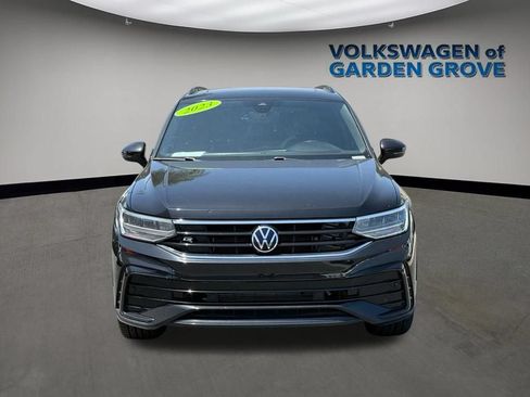 Used 2023 Volkswagen Tiguan SE R-Line FWD image 3