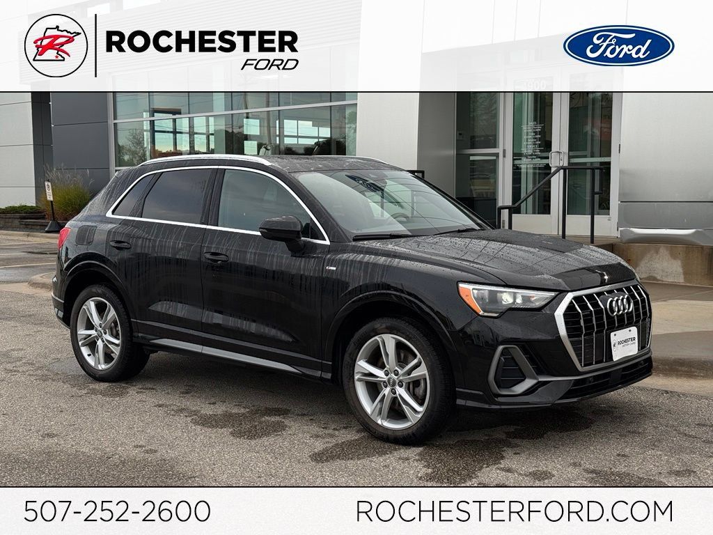 Used 2021 Audi Q3 2.0T Premium w/ Convenience Package AWD/4WD image 1