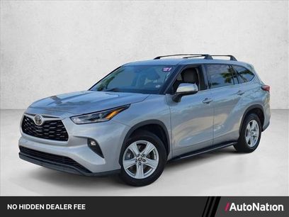 Used 2021 Toyota Highlander LE